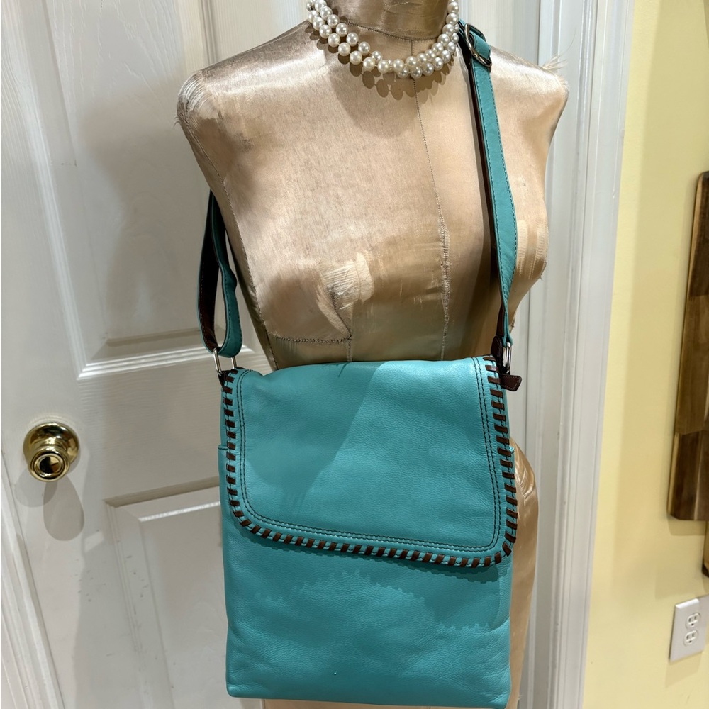 Vintage ili New York’s Turquoise Crossbody 
Leather Bag